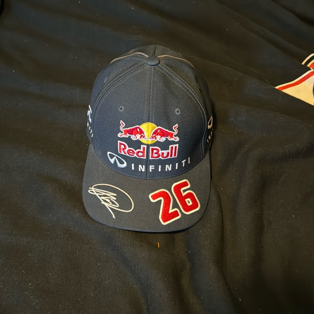 Daniil Kvyat 2015 Hat